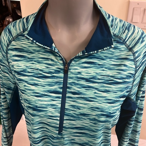 Patagonia All Weather Zip Neck Long Sleeve Shirt in Water Print Size Large - Picture 2 of 12